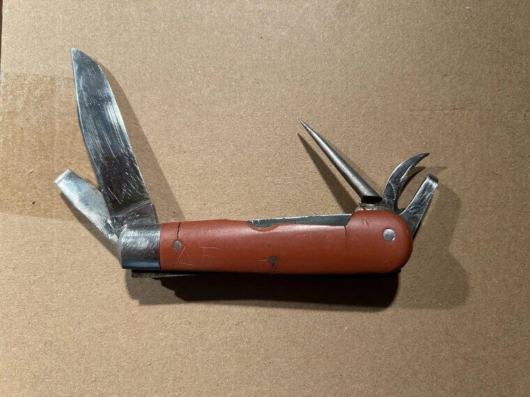 Make Wooden Handles Splinter-Proof With It