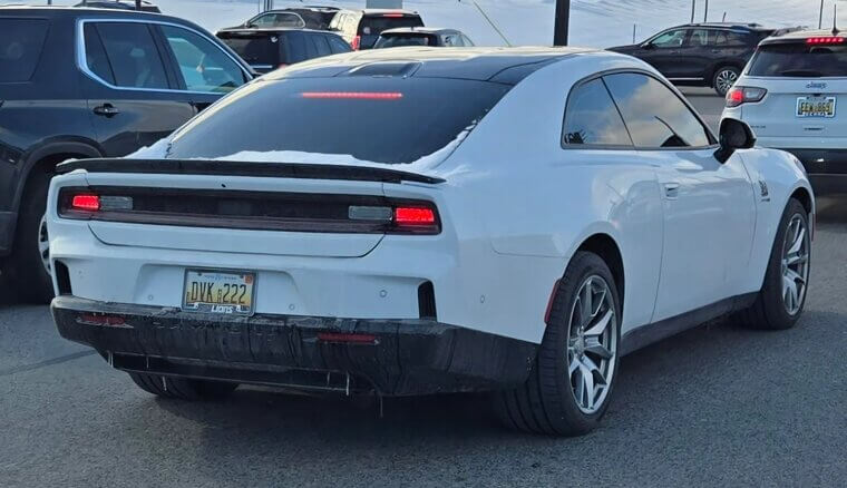 Sparse Dealer Network for EVs