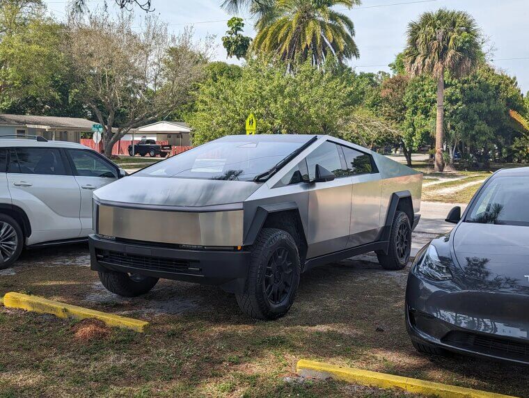 2024 Tesla Cybertruck