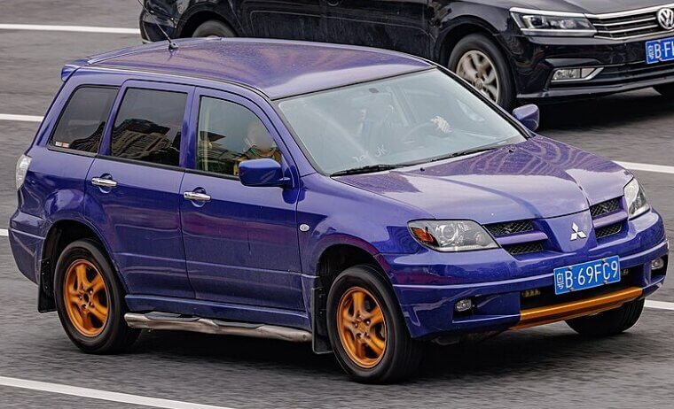 Mitsubishi Outlander