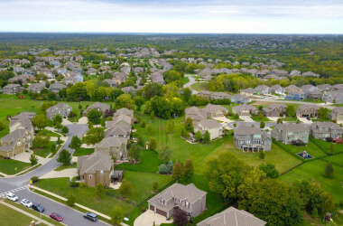 Pros and Cons of Living in an HOA Community