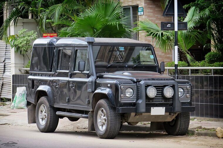 Land Rover Defender 110 Pickup (1983–1990)