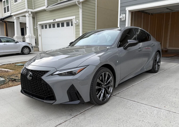 2025 Lexus UX 300h