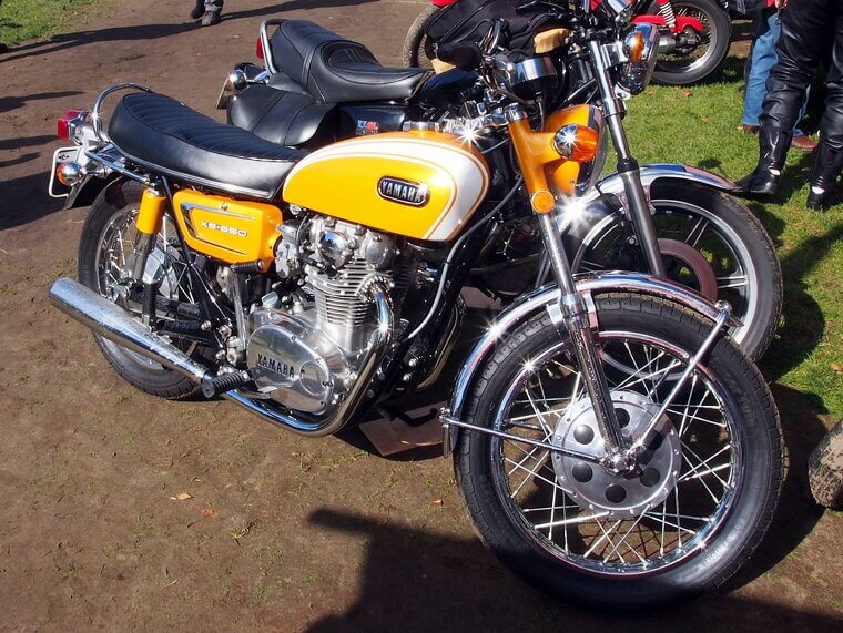 Yamaha XS650 (1969–1985)