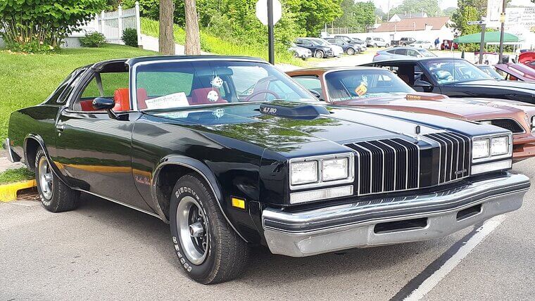 1977 Oldsmobile Cutlass Salon 442