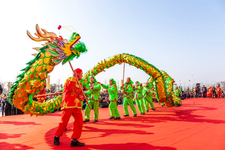 The Annual Dragon March Broke The Record For Longest Parade Float