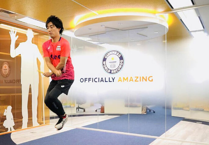 This Man Can Do 24 Rope Skips In 30 Seconds