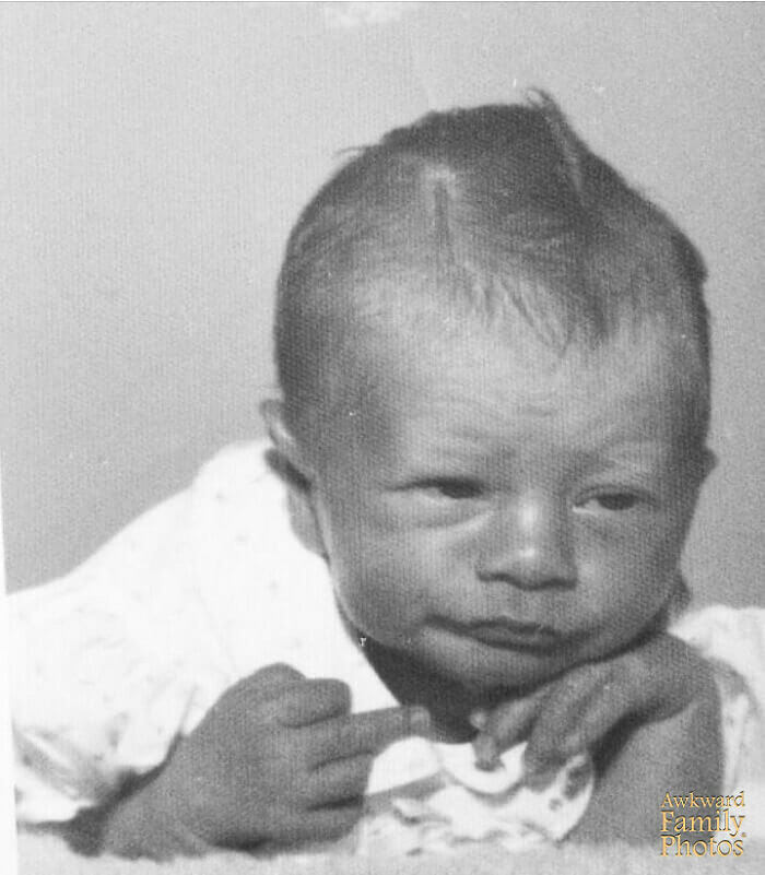 Bebê De 12 Dias Bem Mal Educado