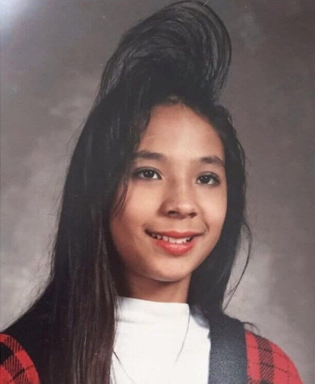 O Penteado Que Desafia A Gravidade