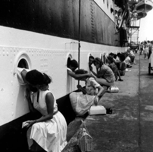 Soldiers Saying Their Last Goodbyes