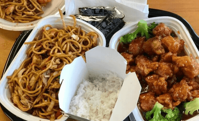 Items Nutritionists Never Ever Order When Eating Out