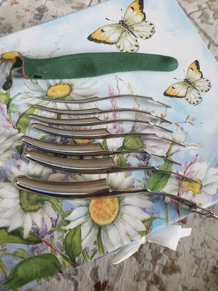 Ein einzigartiges Set von nicht identifizierbaren Werkzeugen