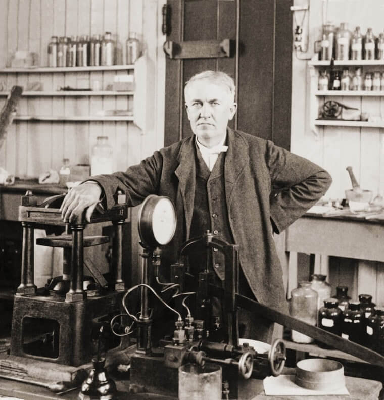 Thomas Edison Didn't Invent The Light Bulb