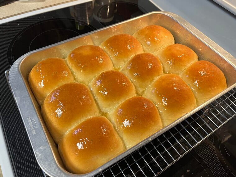 Yeast Rolls With Honey Butter