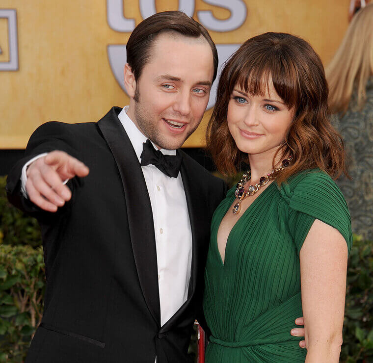 Alexis Bledel and Vincent Kartheiser - Fell in Love on the Set of "Mad Men"