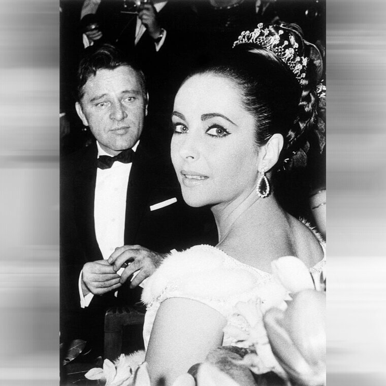Elizabeth Taylor and Richard Burton - Fell in Love on the Set of "Cleopatra"