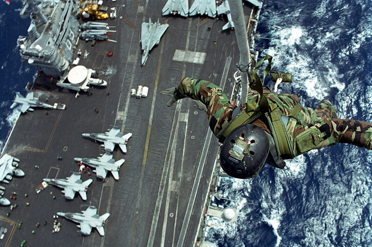 Чествование погибших моряков