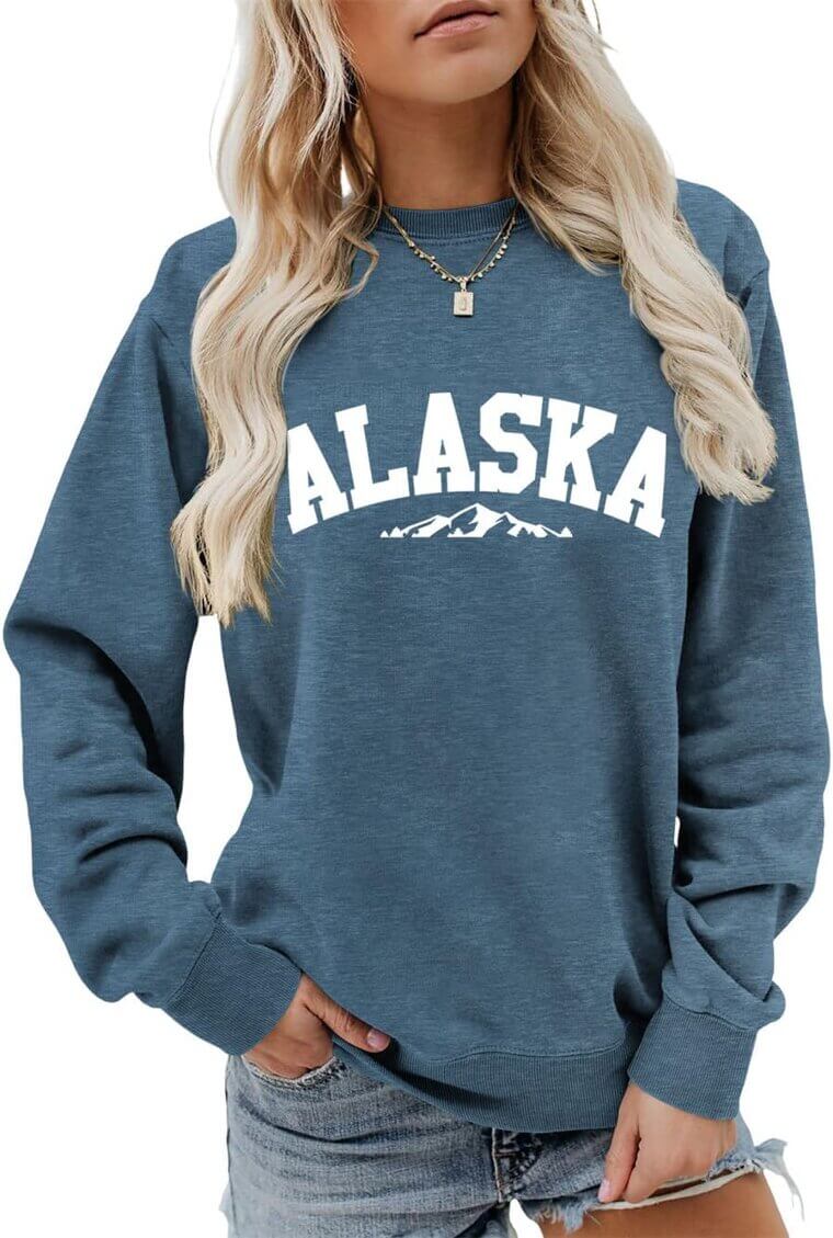 Alaska Sweatshirt - Vintage Mountain Style, Cozy Comfort 