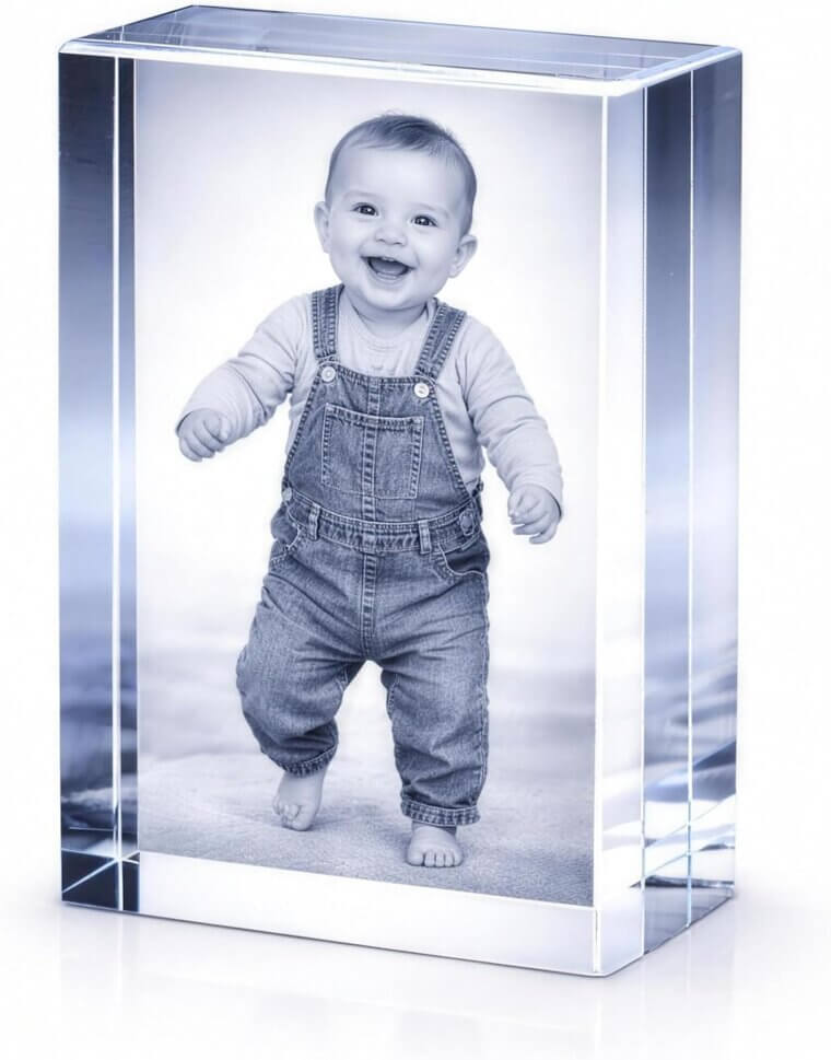 3D Crystal Photo Cube - Perfect Gift for Loved Ones 
