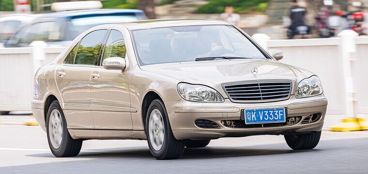 Mercedes-Benz S-Class (W220) (1998–2005)