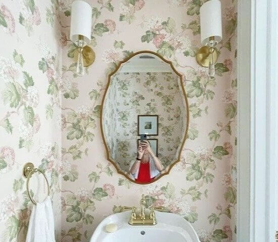 Chintz Wallpaper Is Too Old-Fashioned