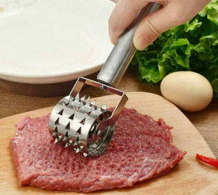 Un appareil de torture médiéval ? Non, juste un attendrisseur de viande