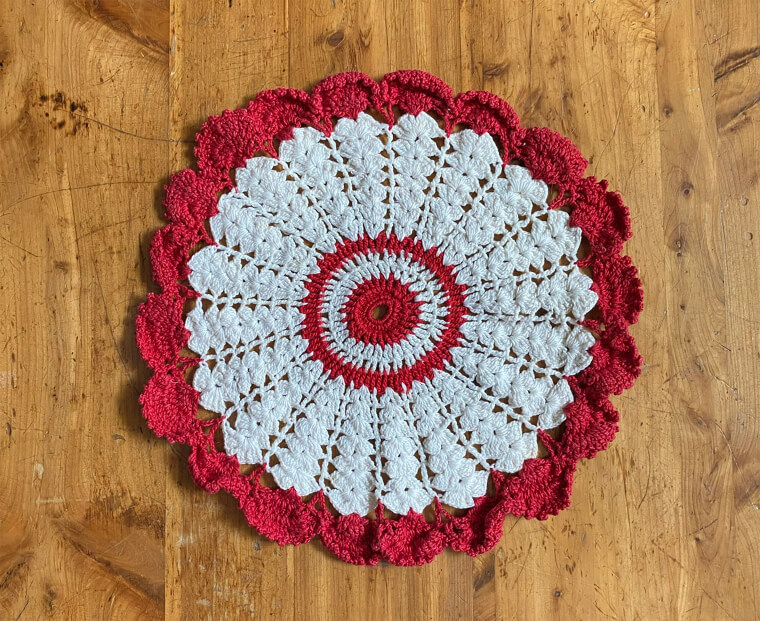 Des dessous de plats crochetés à la main