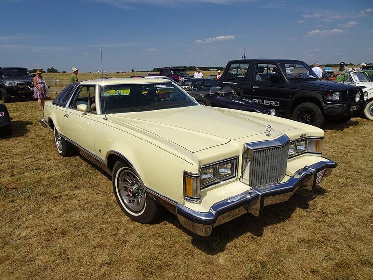 1977 Mercury Cougar XR7