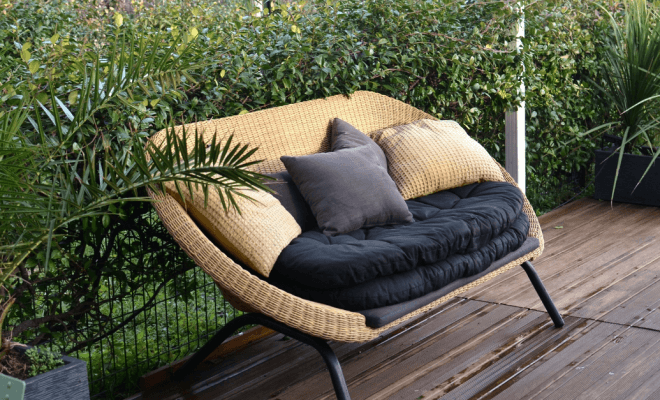 Choosing Outdoor Furniture for Comfort and Style