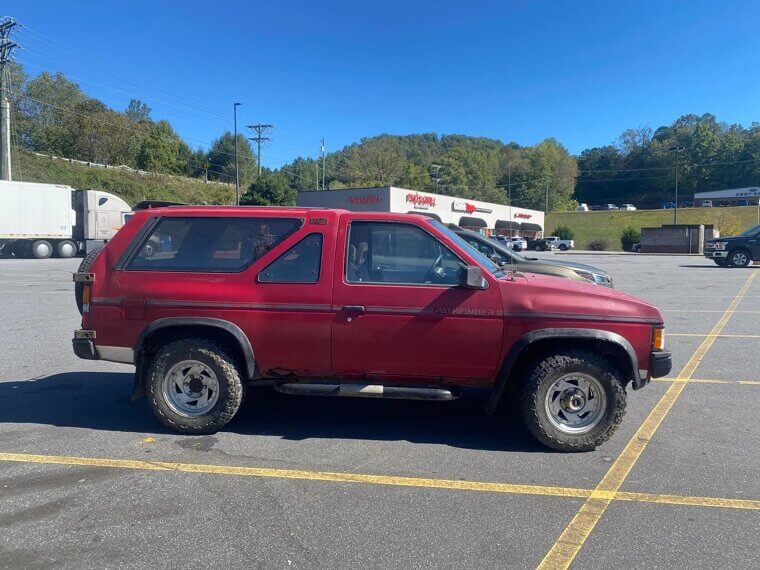1986 Nissan Pathfinder