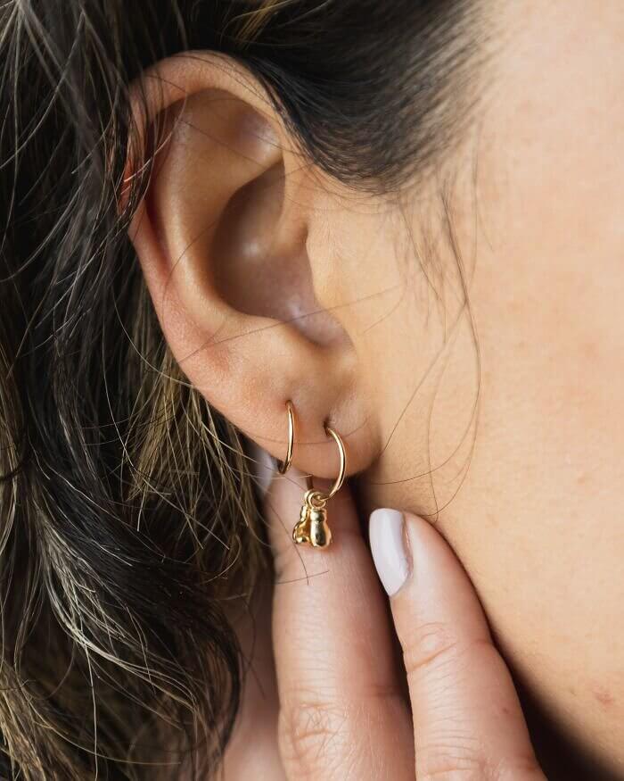 How Hard Is It To Have An Earring Torn Out?