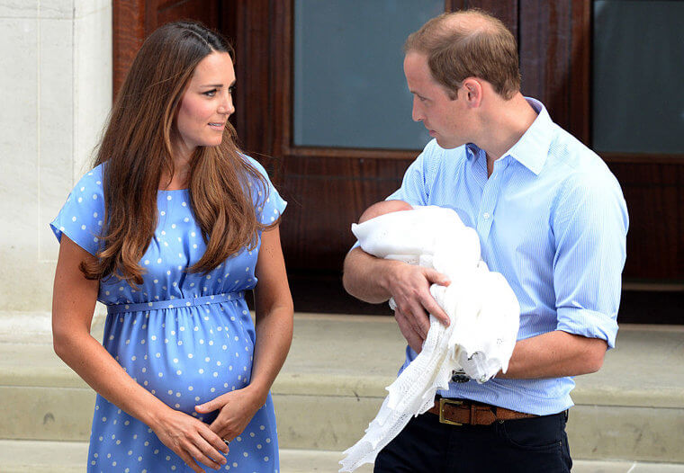 Você não pode revelar o sexo do bebê até depois do nascimento