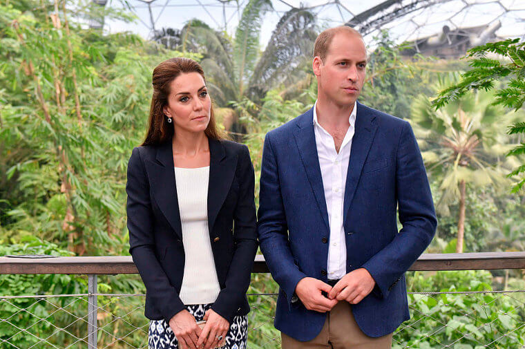 Demonstrações públicas de afeto não são permitidas