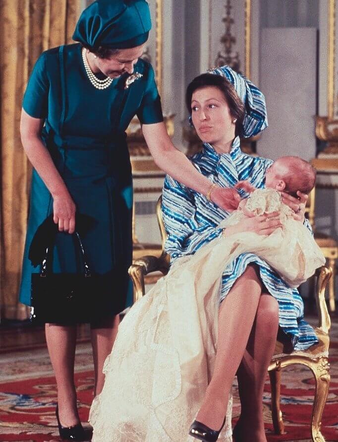 Se a Princesa de Gales tiver filhos, eles devem ser batizados