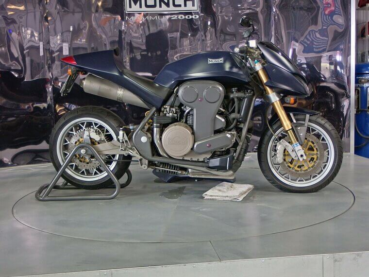 2001 Münch Mammut 2000