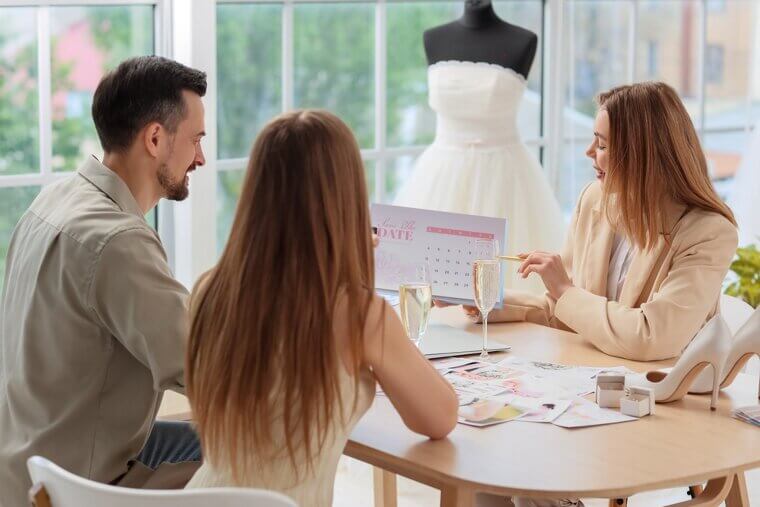 Utilizing a Wedding Planner - There's No Need in the Digital Age