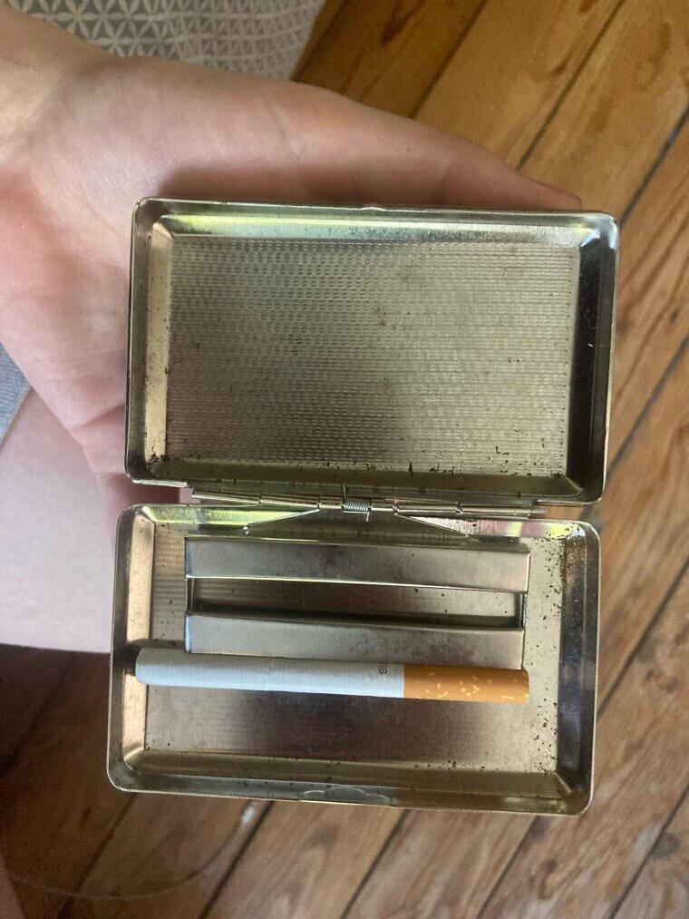 The ‘Trick’ Latch Mystery: Why Ava Gardner Used a Silver Cigarette Case to Intimidate Powerful Men