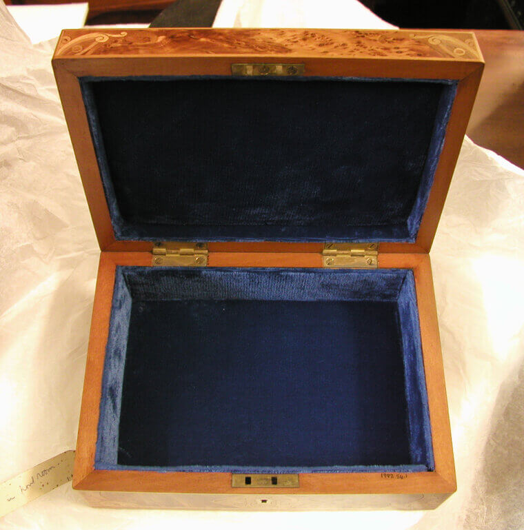 The Only Treasure Ginger Rogers Refused to Sell: A ‘Worthless’ Blue Velvet Box of Ghostly Flowers