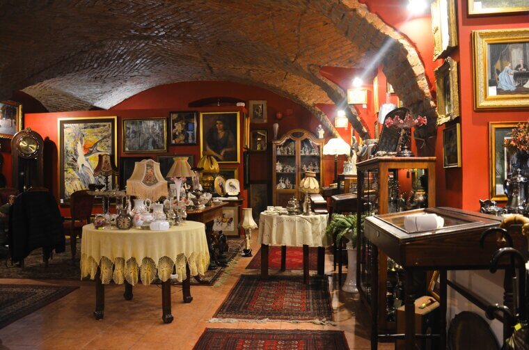 The Brass Portal to Sanity: The Truth Behind Steve McQueen’s Hidden Gearhead Sanctuary