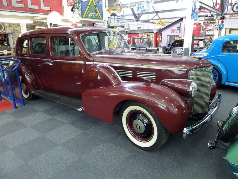 Cadillac Series 75 Limousine (1936-1987)