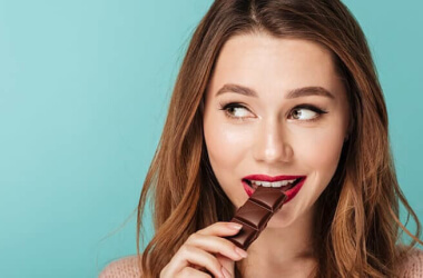 6 Unbelievable Ways Chocolate Can Save Your Skin