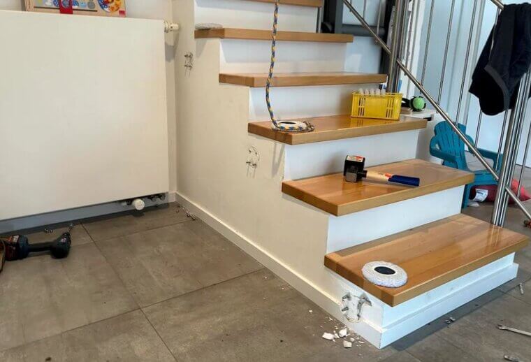 Poor Stair Handle Installation
