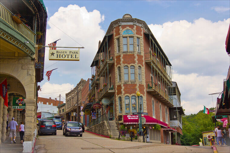 Eureka Springs, Arkansas: A Hilly Victorian Retreat for a Quirky Weekend