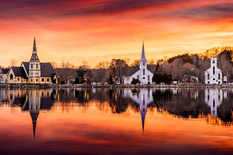 Mahone Bay, Nova Scotia: A Three-Steeple Village for a Picturesque Afternoon