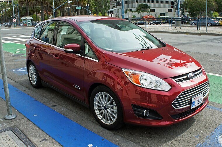 Ford C-Max Hybrid (2015)