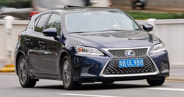 Lexus CT 200h (2013)