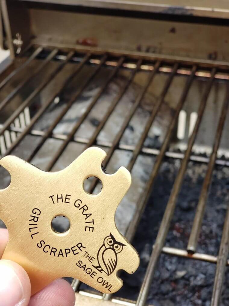 A Grill Cleaner That Fits Into Your Pocket