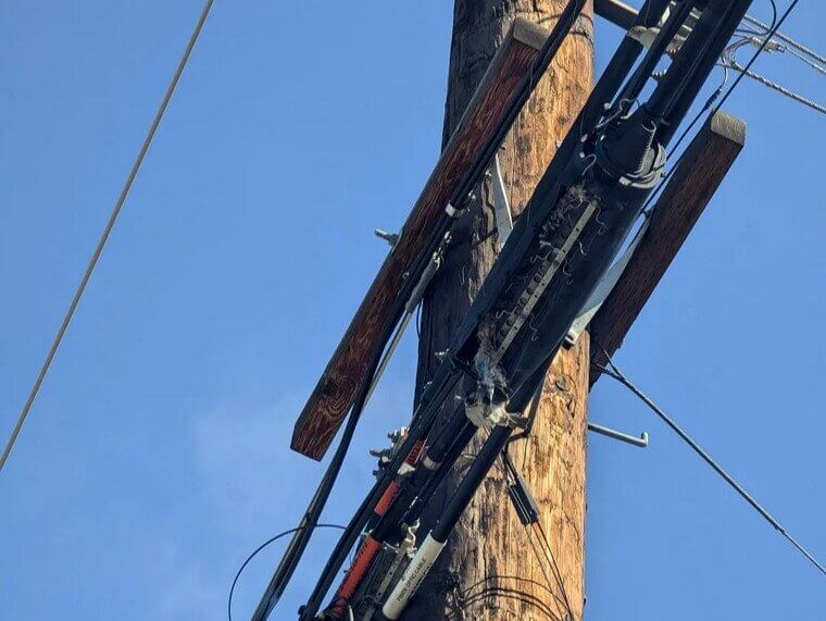 Telecommunications Line Installers