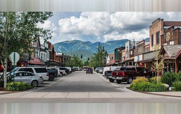 38. Montana - Median Household Income: $70,804 / GDP per Capita: $66,379
