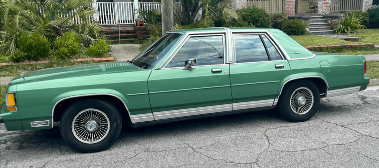 Ford Crown Victoria/Grand Marquis/Town Car